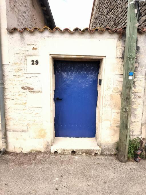 La Porte Bleue Neuville-du-Poitou Extérieur photo